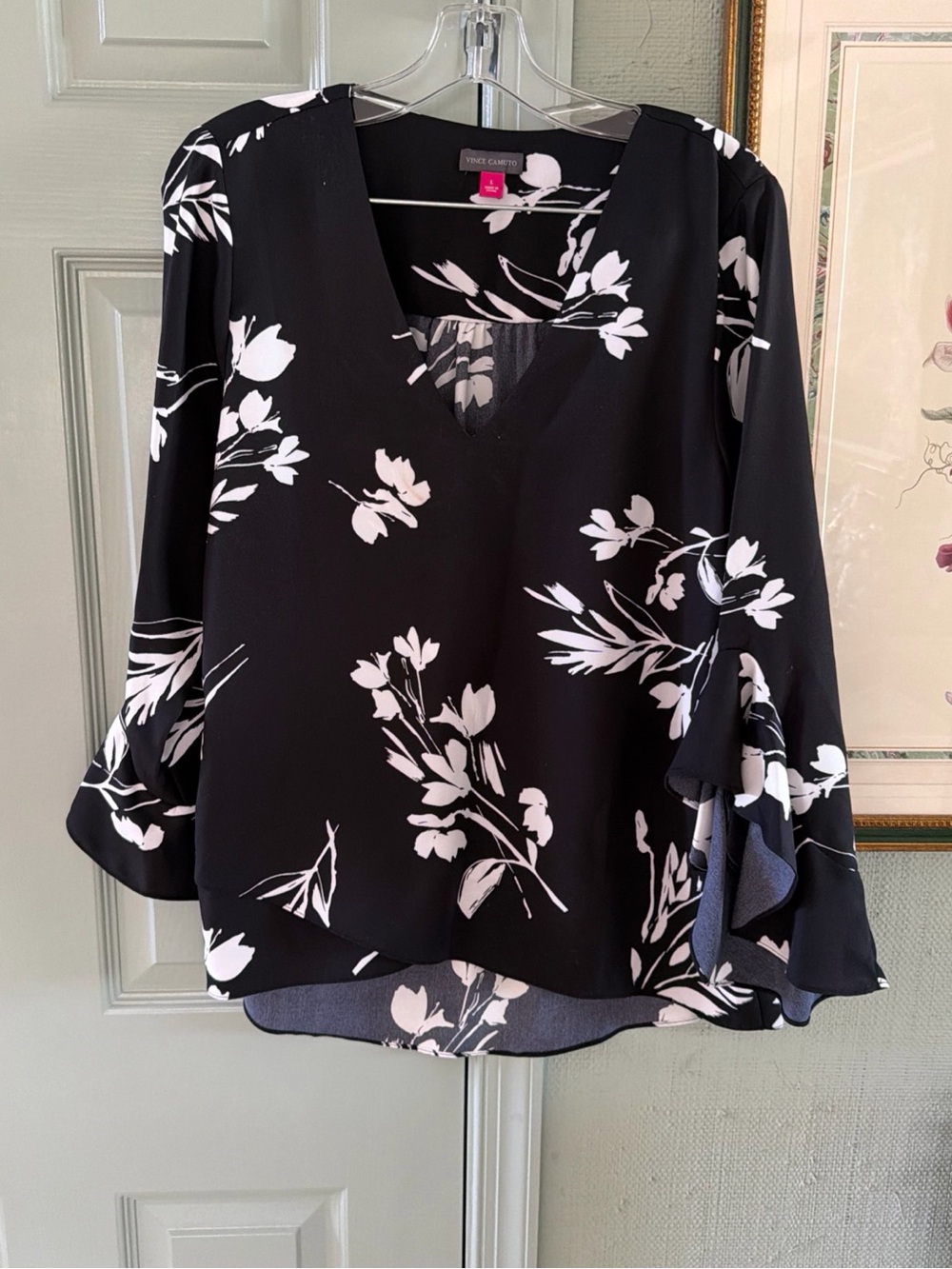Vince Camuto Black and White Floral V-Neck Bell Sleeve Blouse